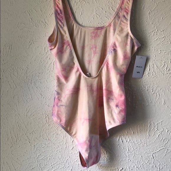 NWT Just released Summer ‘18 RVCA Swimsuit - Picture 4 of 8